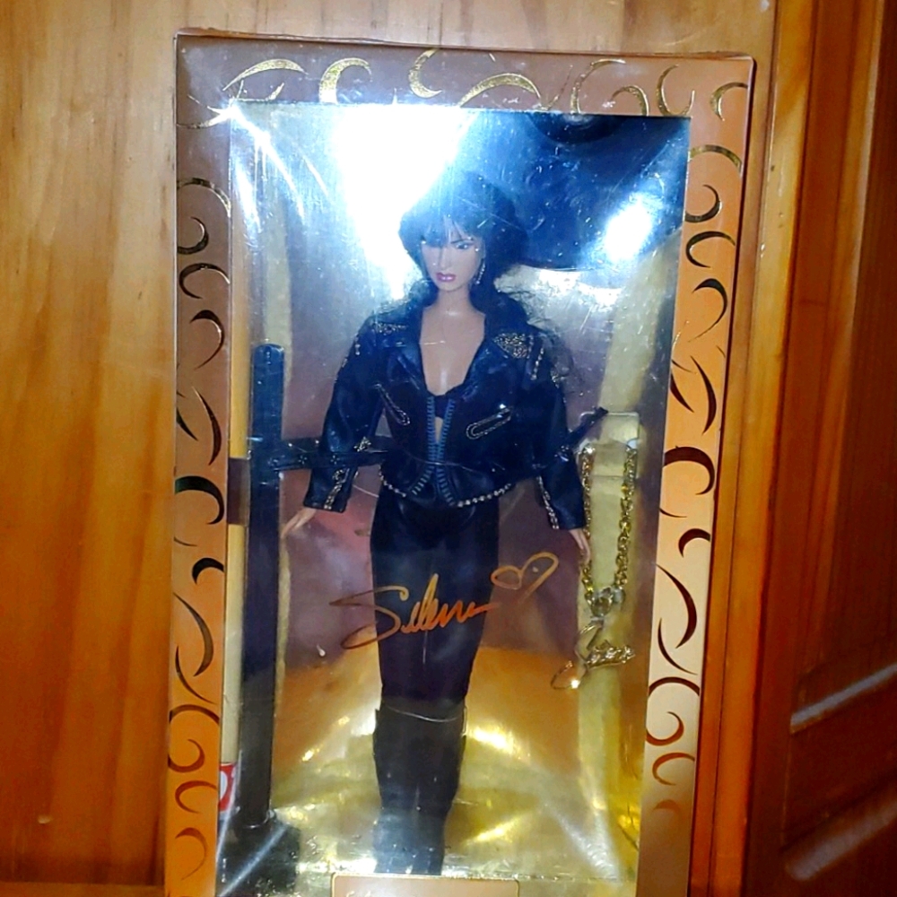 2006 Selena in Concert New In Box